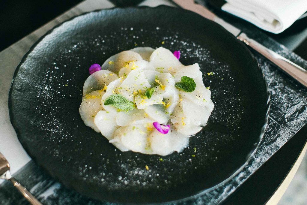 Pesce bianco crudo tartare