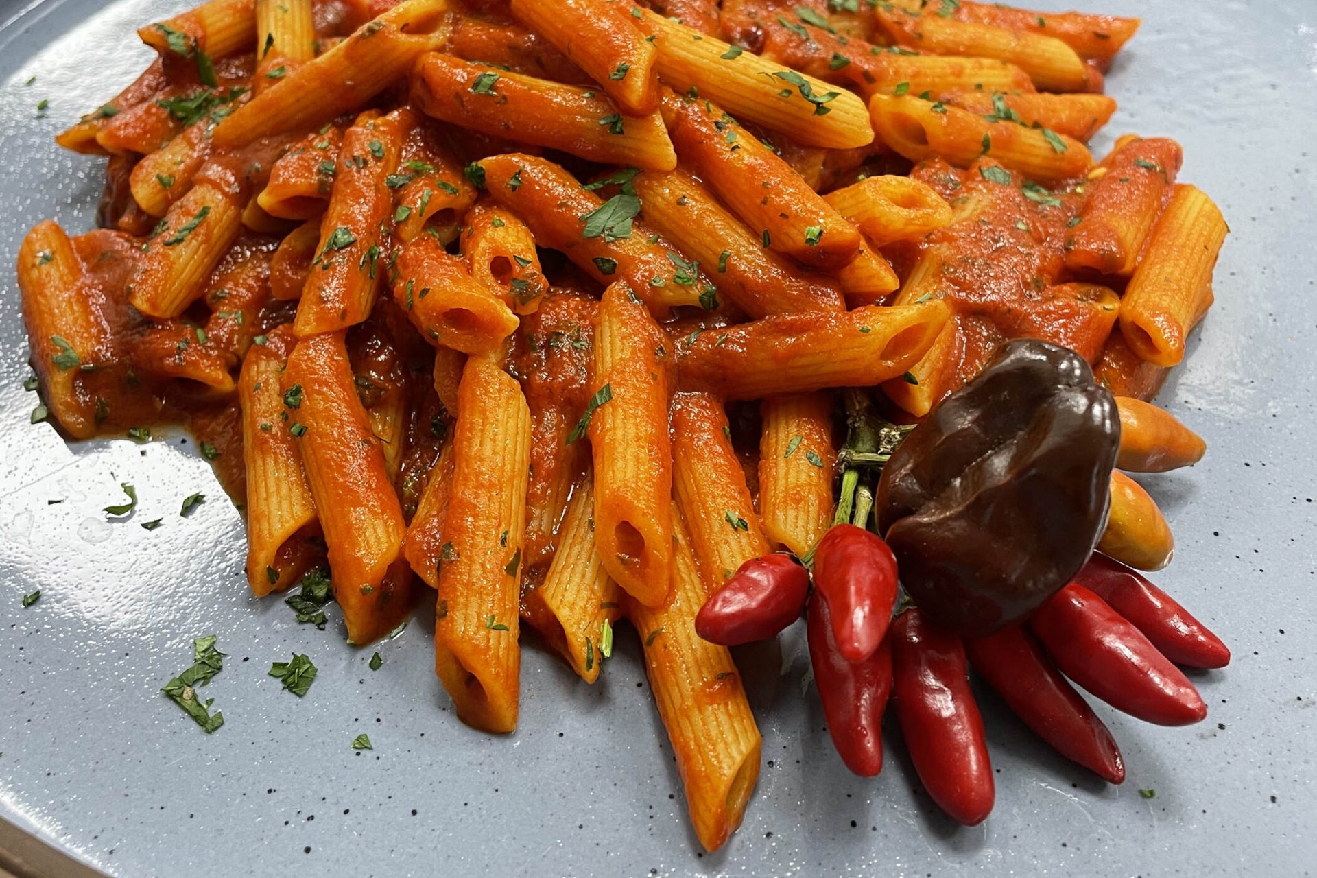 Penne all&amp;#39;arrabbiata, la ricetta originale - MoltoFood