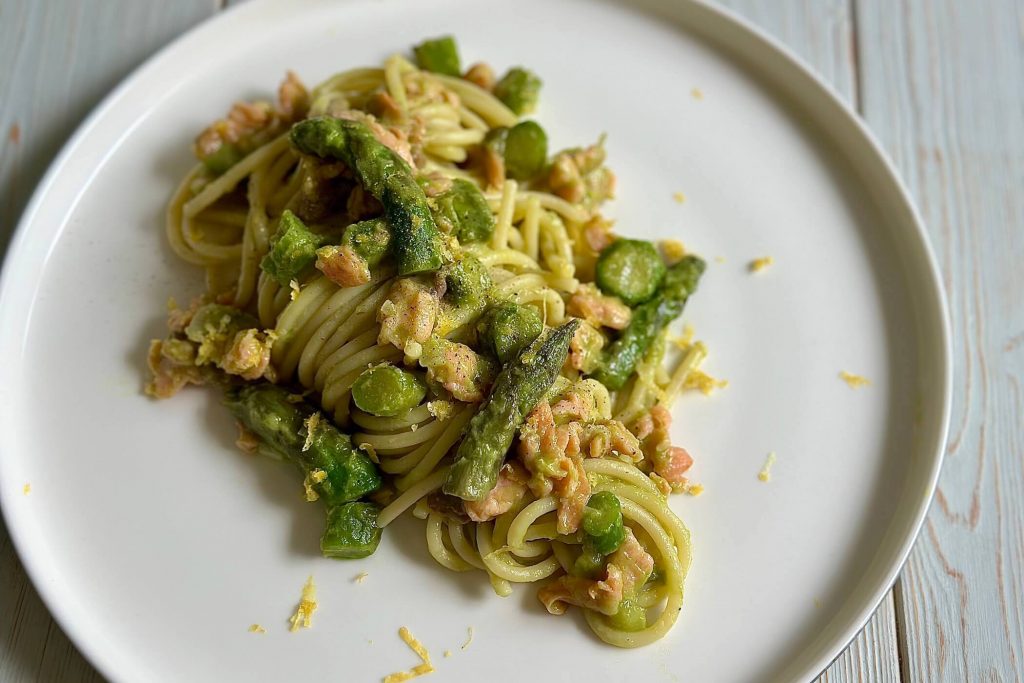 Pasta con crema di asparagi