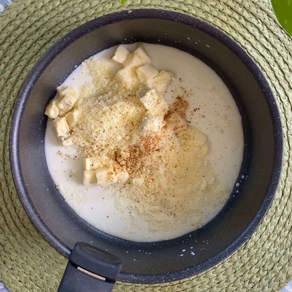 Pasta ai quattro formaggi - Si fa così