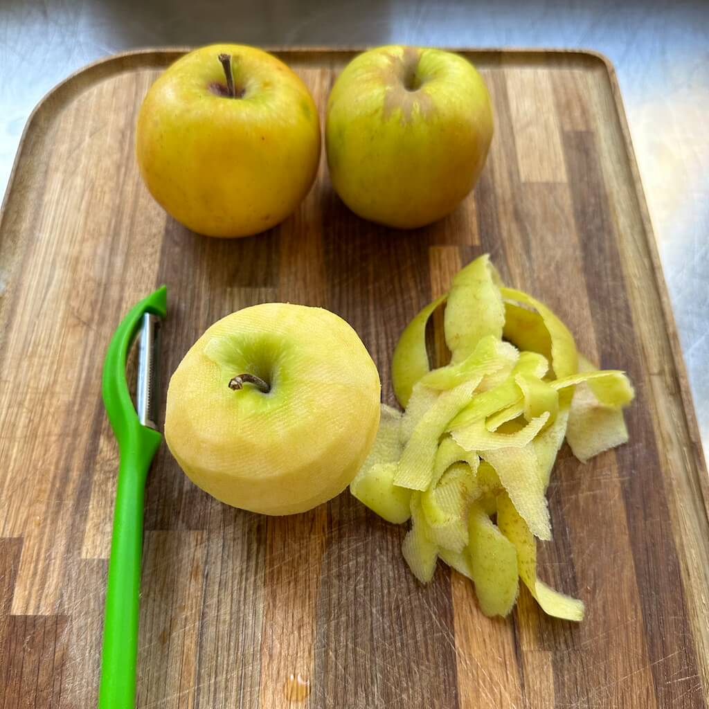 Ciambelline sfogliate alle mele - Ricetta Fatto in casa da Benedetta