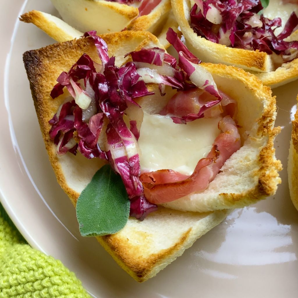 Cestini di pane ripieni - Ricetta antipasto