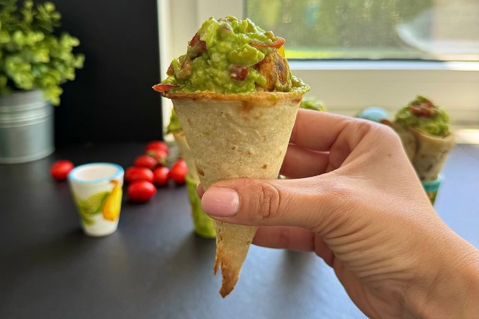 Cono di piadina e avocado