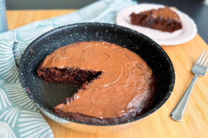 torta al cioccolato in padella