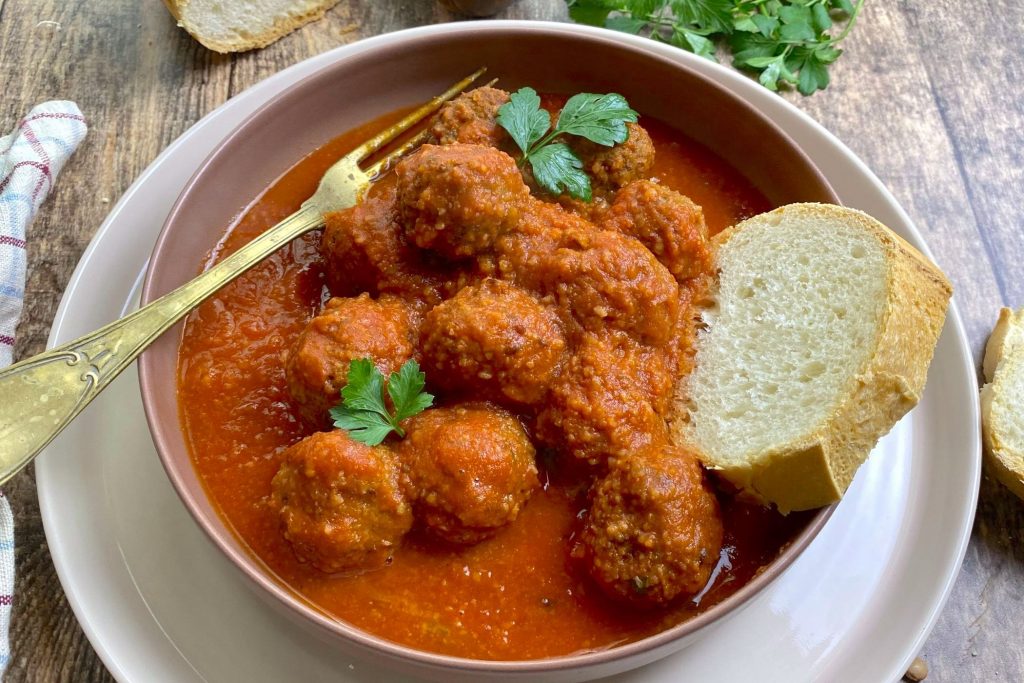 Polpette di lenticchie al sugo