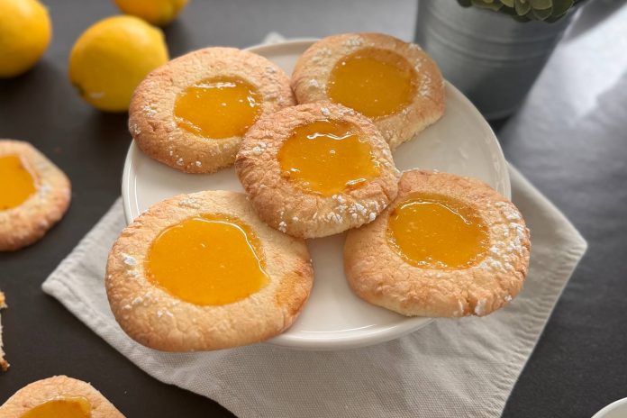 Lemon curd cookies